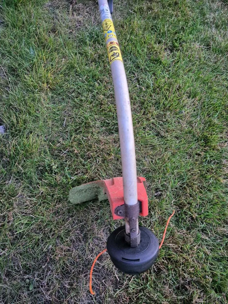 Husqvarna petrol trimmer - Image 3