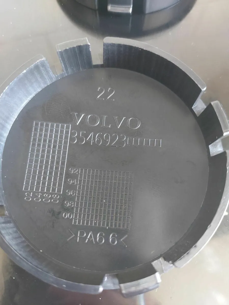 4 x Volvo Centre Caps - FREE POST - Image 2