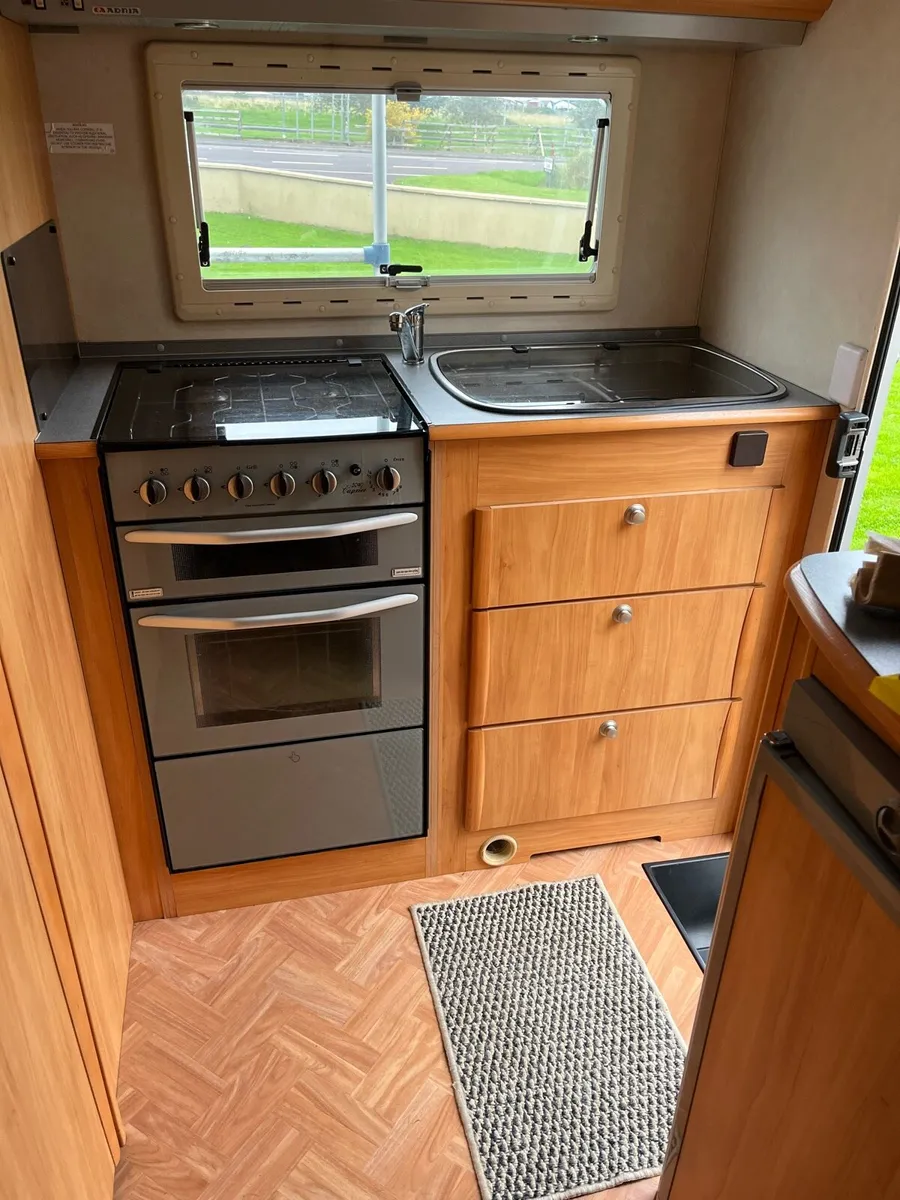 2004 Adria Coral 5 Berth - Image 2