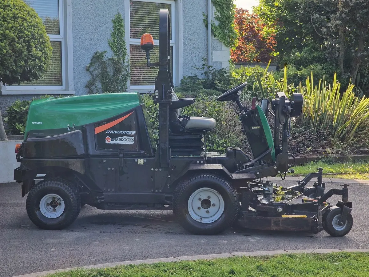 Ransomes 38hp ride on mower lawnmower - Image 4
