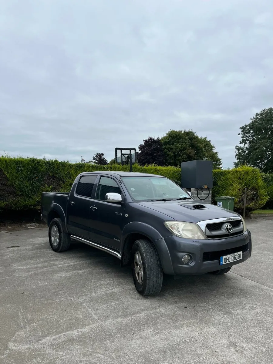Toyota hilux - Image 2