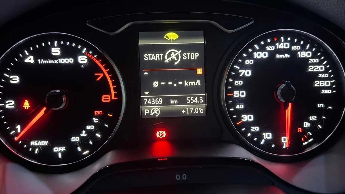 Audi A3 2016 - Image 2