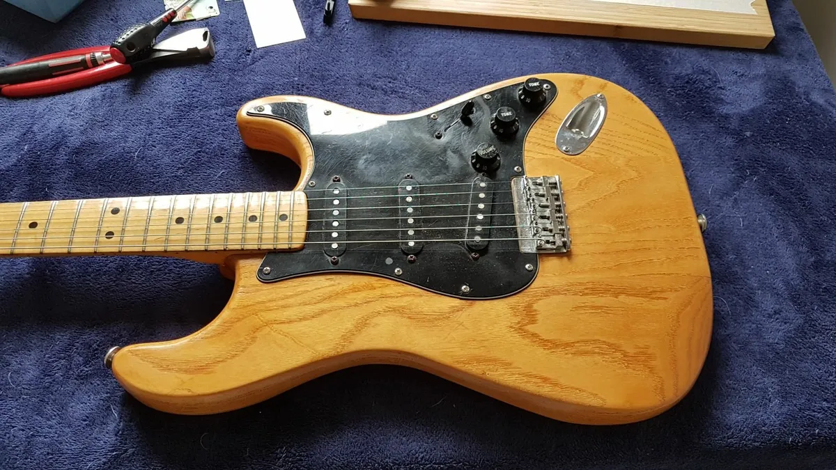 1977 Fender Stratocaster - Image 1