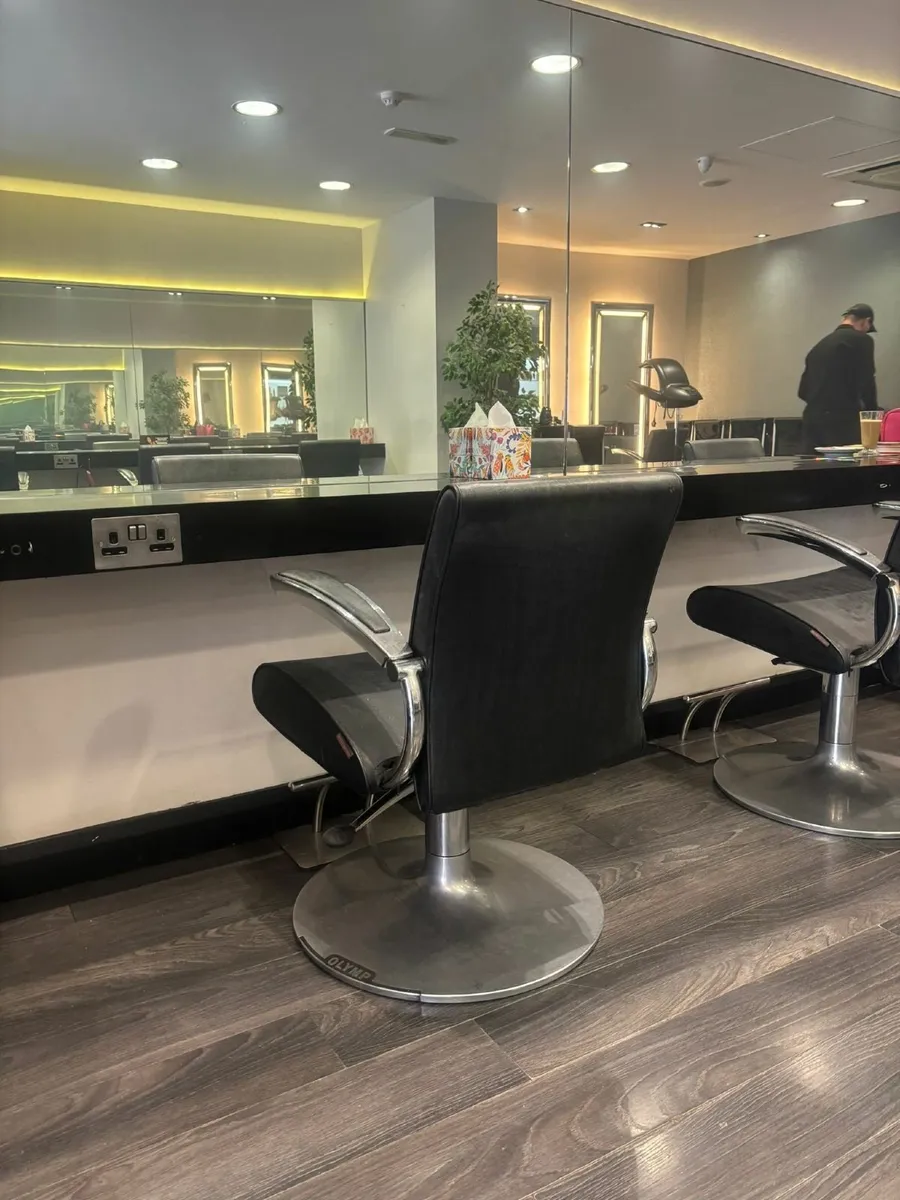 Hair Salon Furniture - Image 3