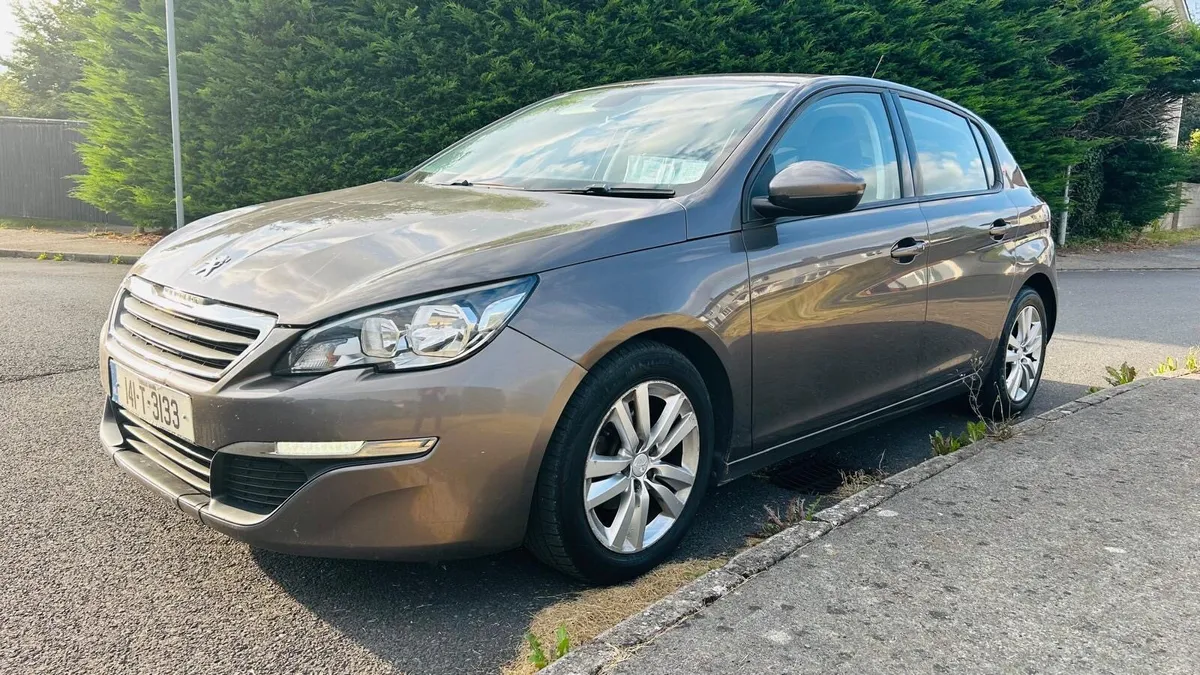 2014 Peugeot 308 - Image 1