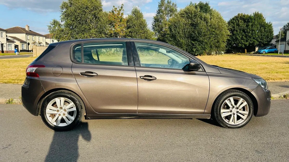 2014 Peugeot 308 - Image 2