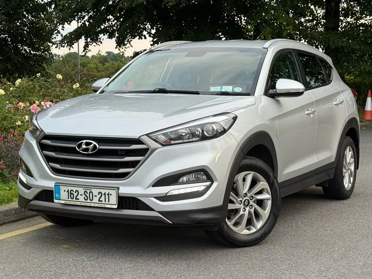 2016 HYUNDAI TUCSON EXECUTIVE **HIGH SPEC** - Image 2