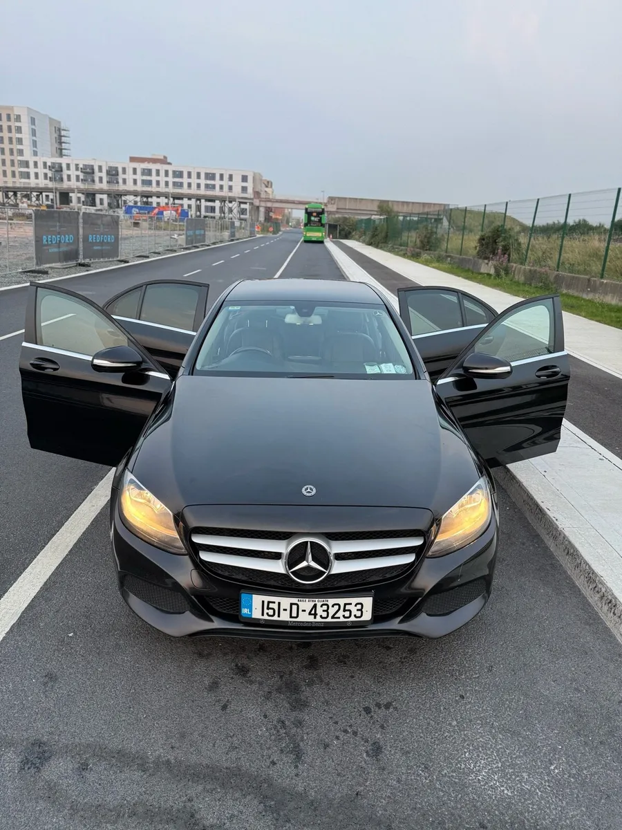 2015 C class Mercedes Benz c200 Bluetec 1.6 Diesel - Image 4