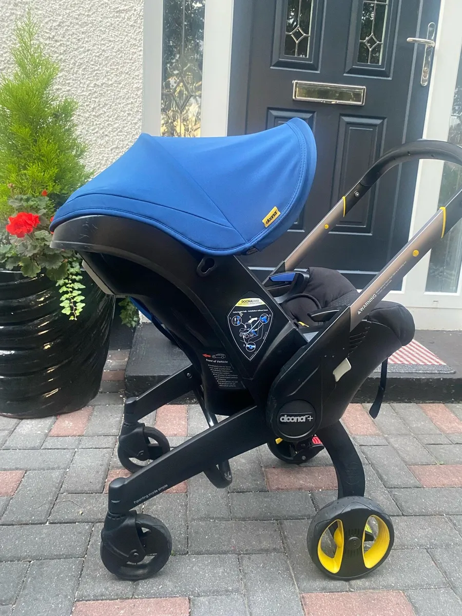 Doona car seat/stroller - Image 1