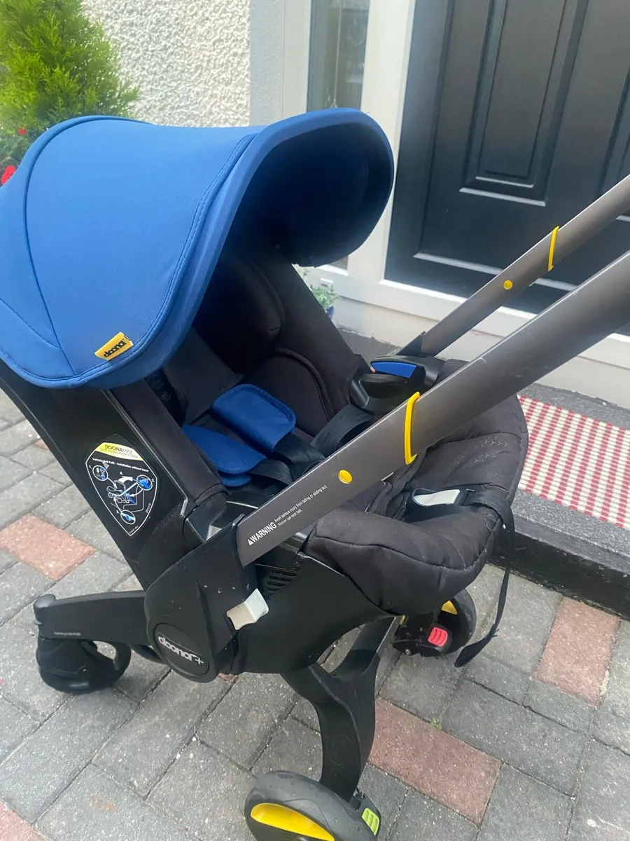 Doona car seat/stroller - Image 2