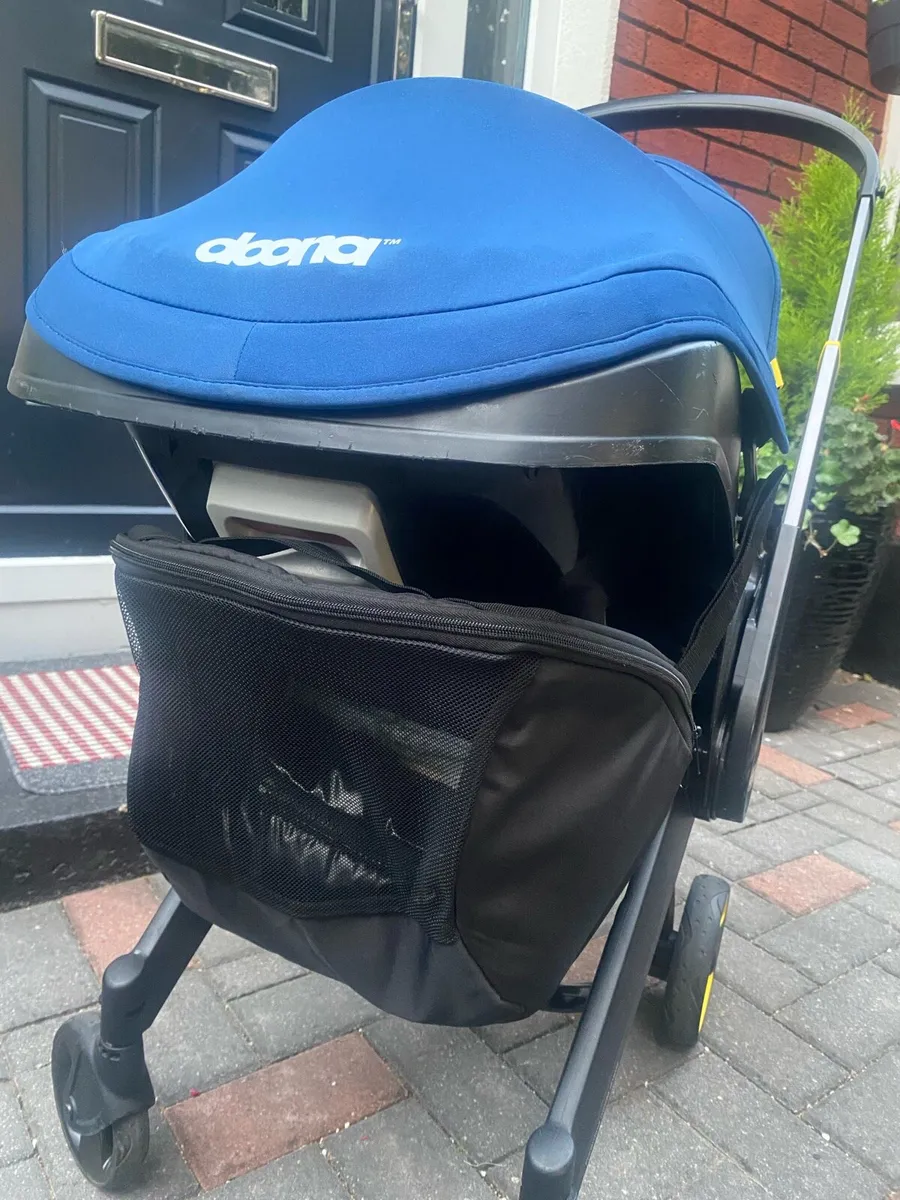 Doona car seat/stroller - Image 4