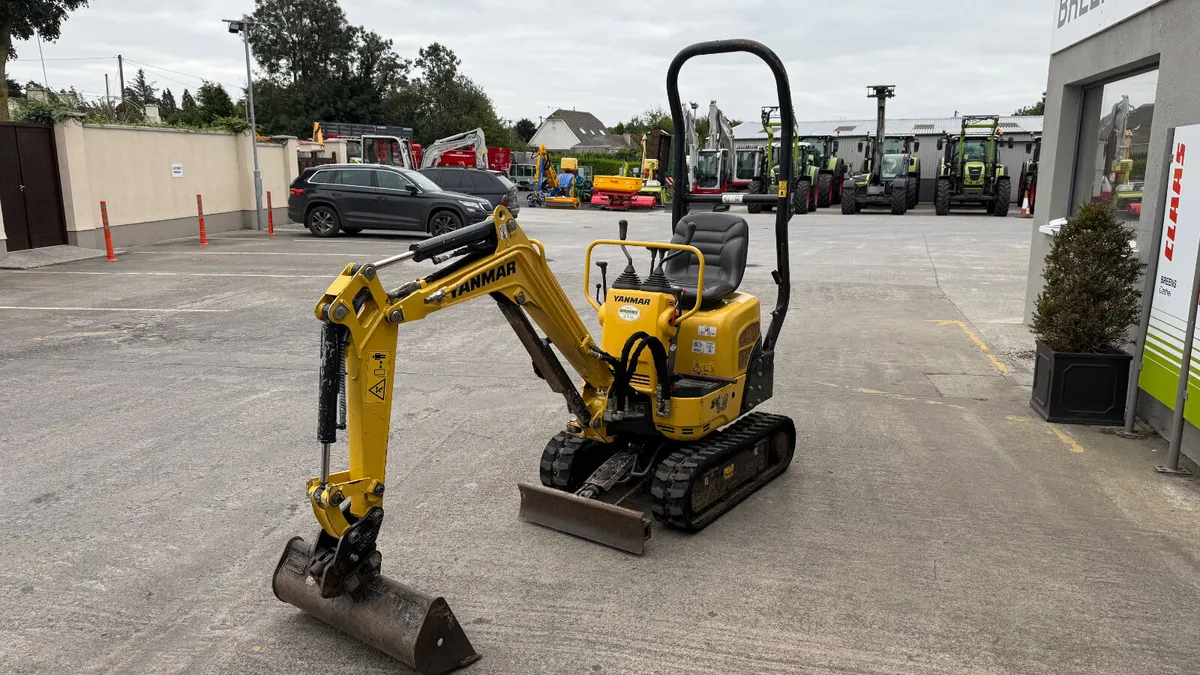 Yanmar SV08 Micro Digger - Image 3