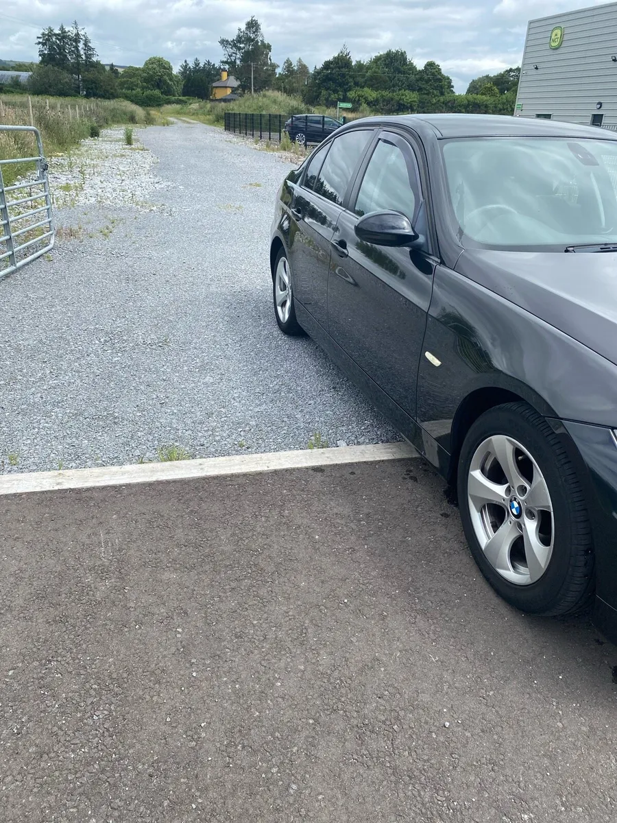 BMW 318 E90 DSE 2008 - Image 3