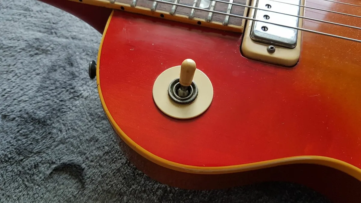 1978 Gibson Les Paul Deluxe - Image 3