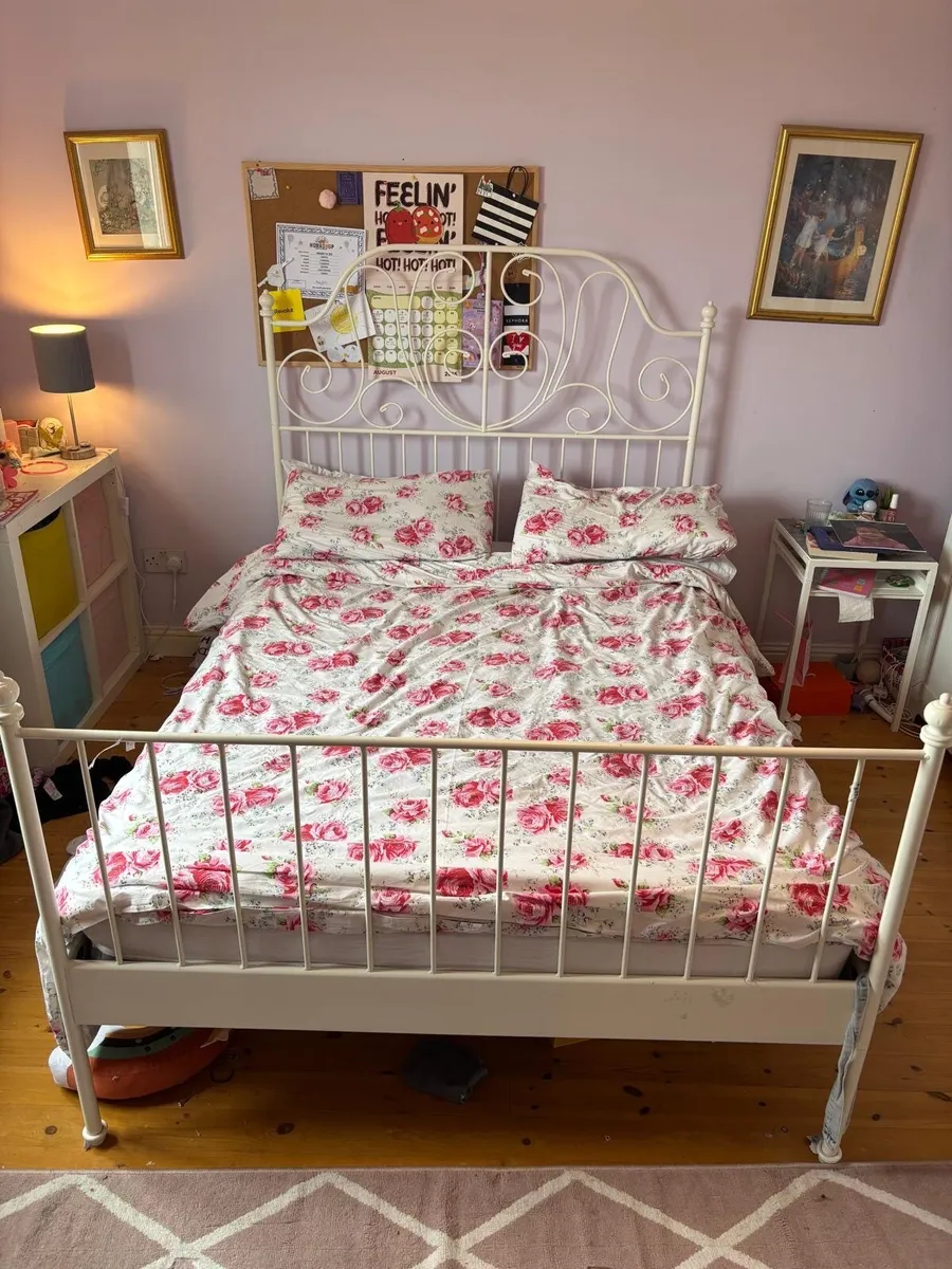 Double bed - Image 2