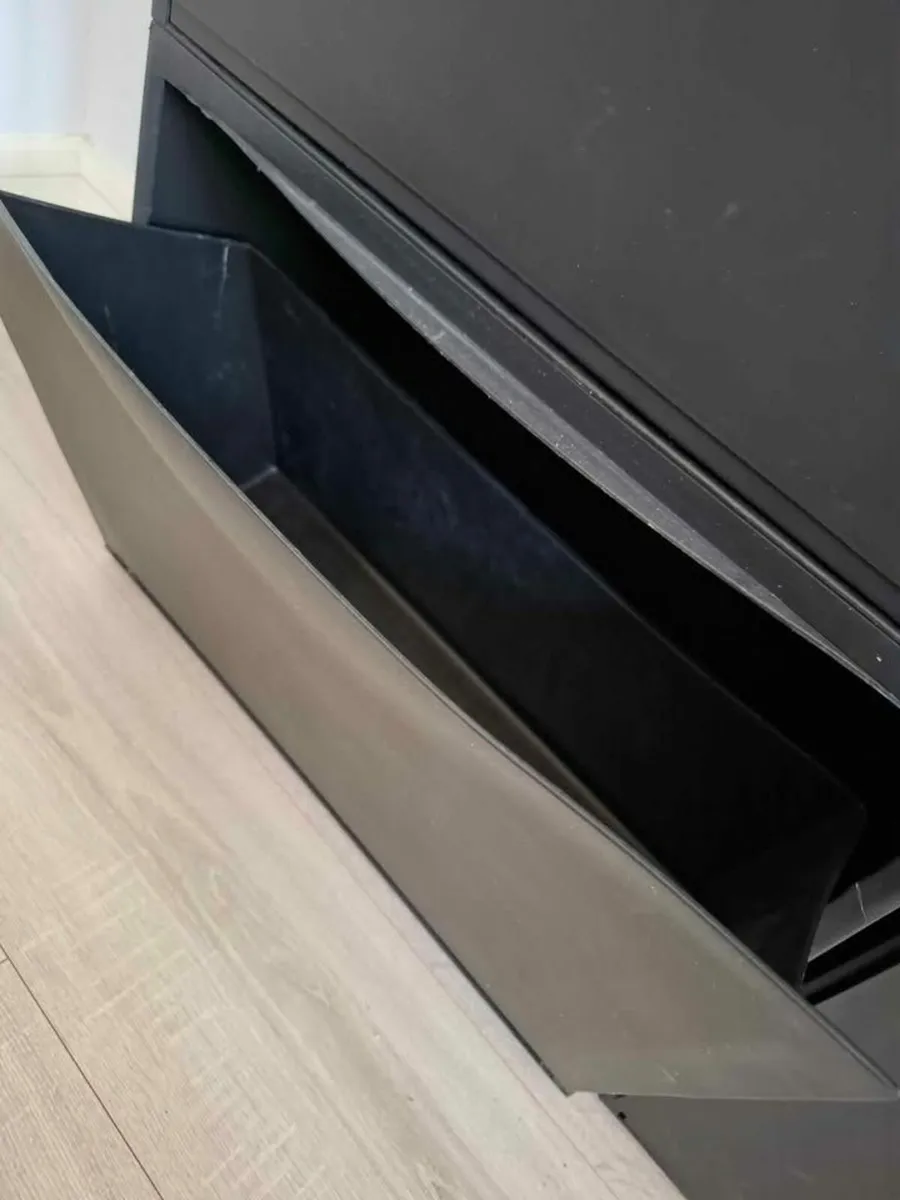 4 + 2 FREE Ikea Trones shoe storage - Image 3