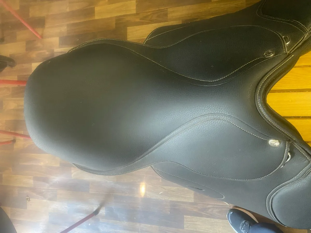 Turfmaster 16” black pony  saddle - Image 3