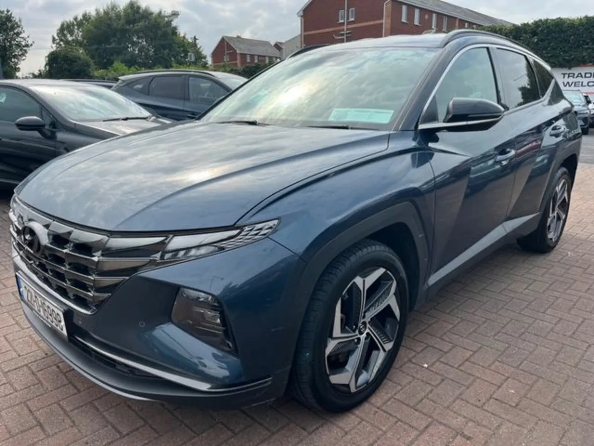 Hyundai Tucson HYBRID Executive Plus 2tone 5DR Aut - Image 2