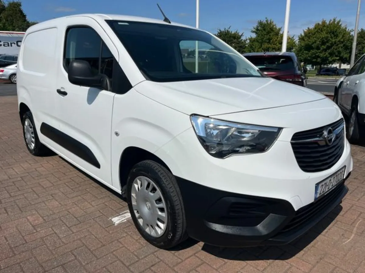 Opel Combo L1h1-1.5 100ps-dsl-6sp-my22 5D - Image 1