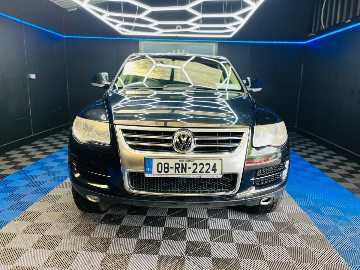 Vw Touareg 2.5 TDI,Automatic,NCT 10/26,Tax 06/26 - Image 4