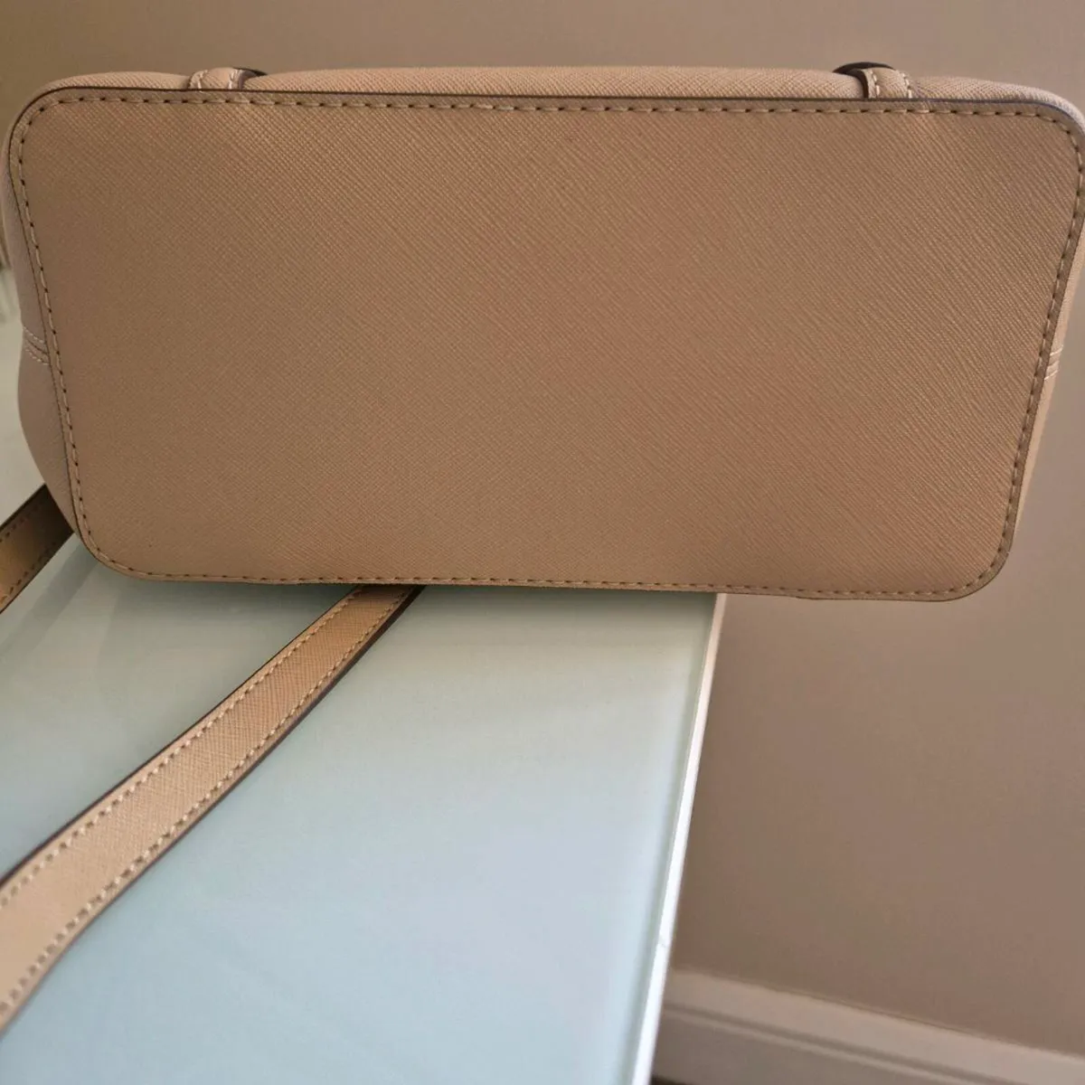 Dkny bag cream leather brand new - Image 3