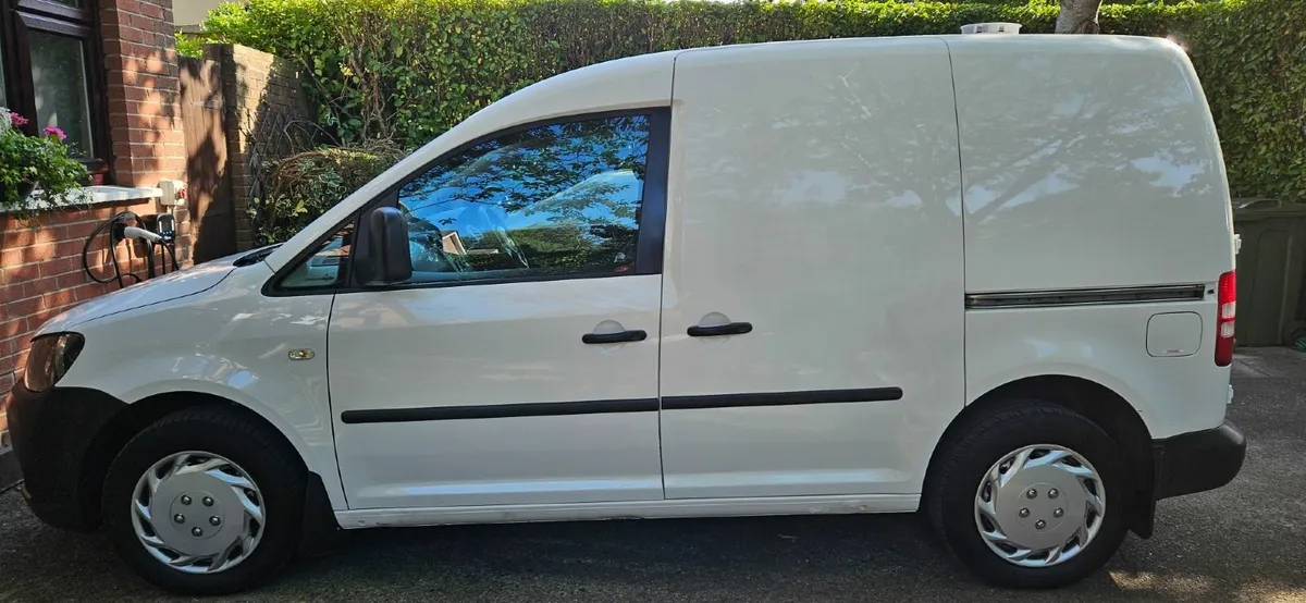 Volkswagen Caddy 2014 - Image 1
