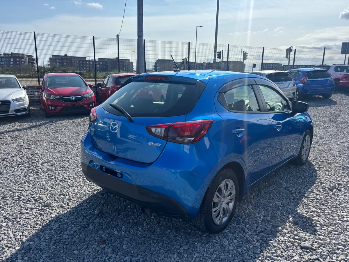 Mazda Demio - Image 4
