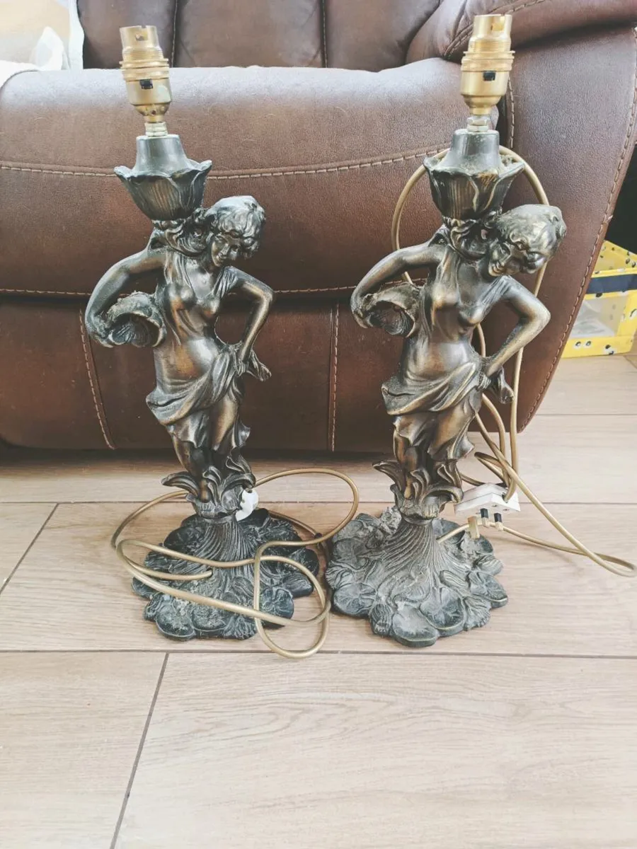 Antique lamps - Image 2