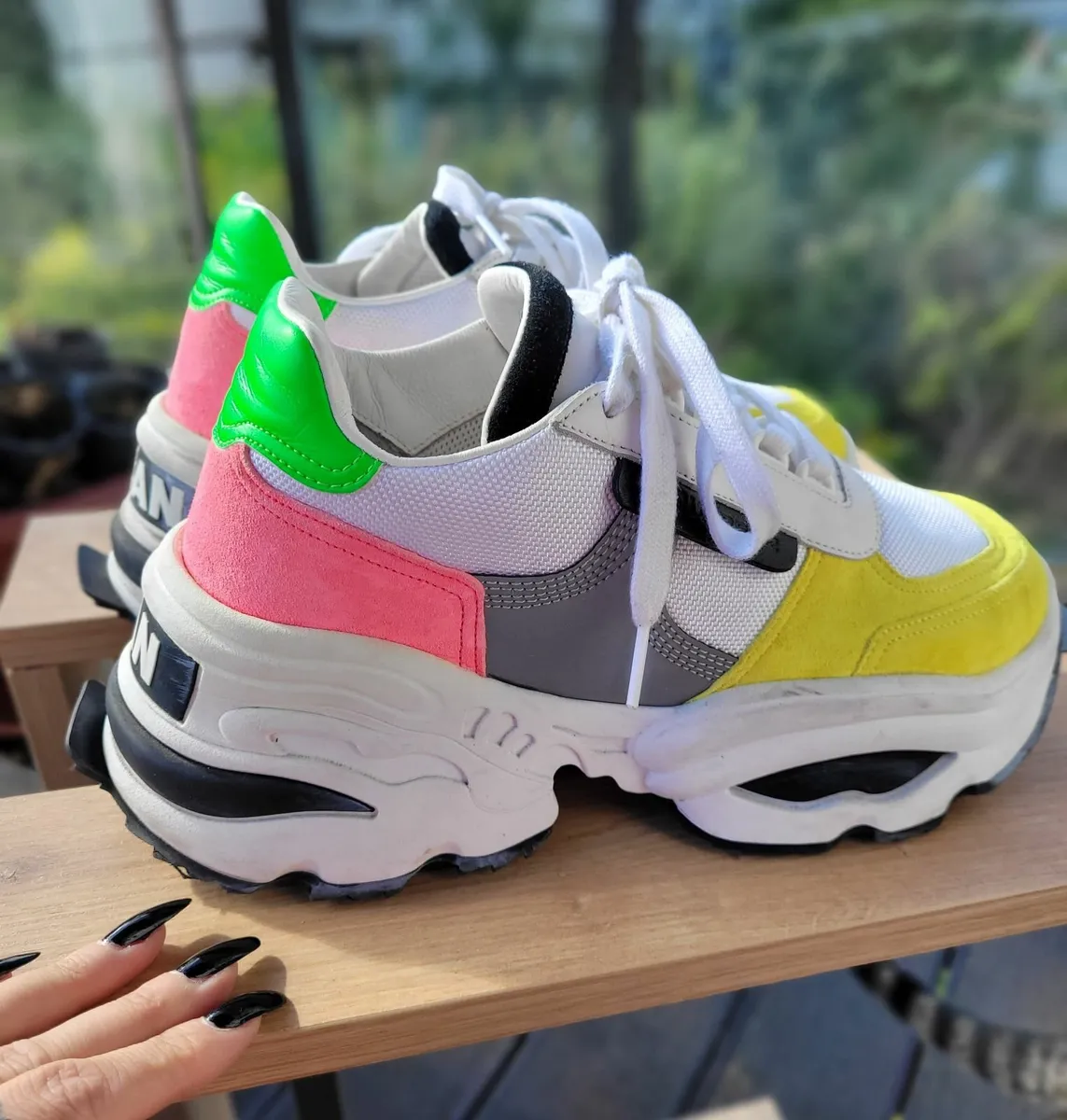 Original DSQUARED2 sneakers - Image 2