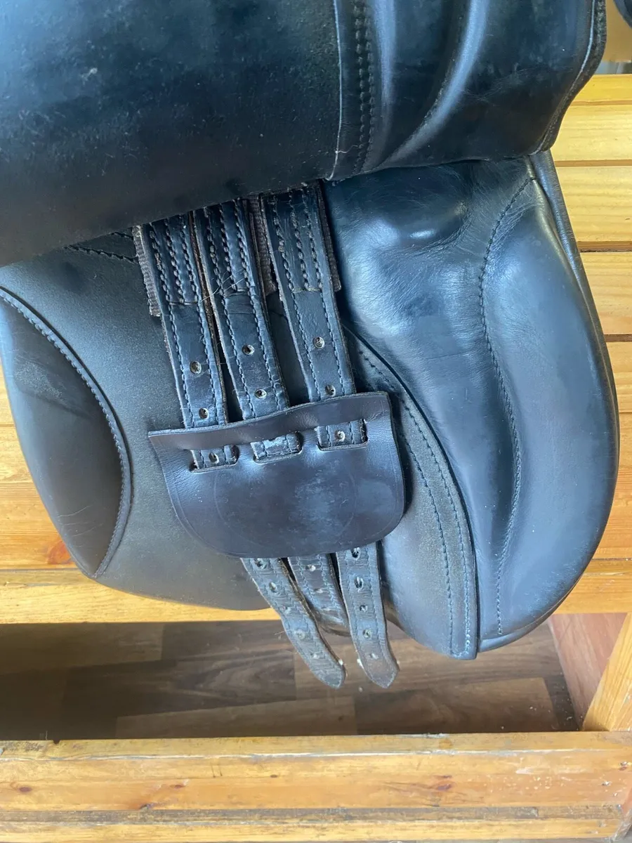 16.5 Crosby black Leather saddle - Image 3