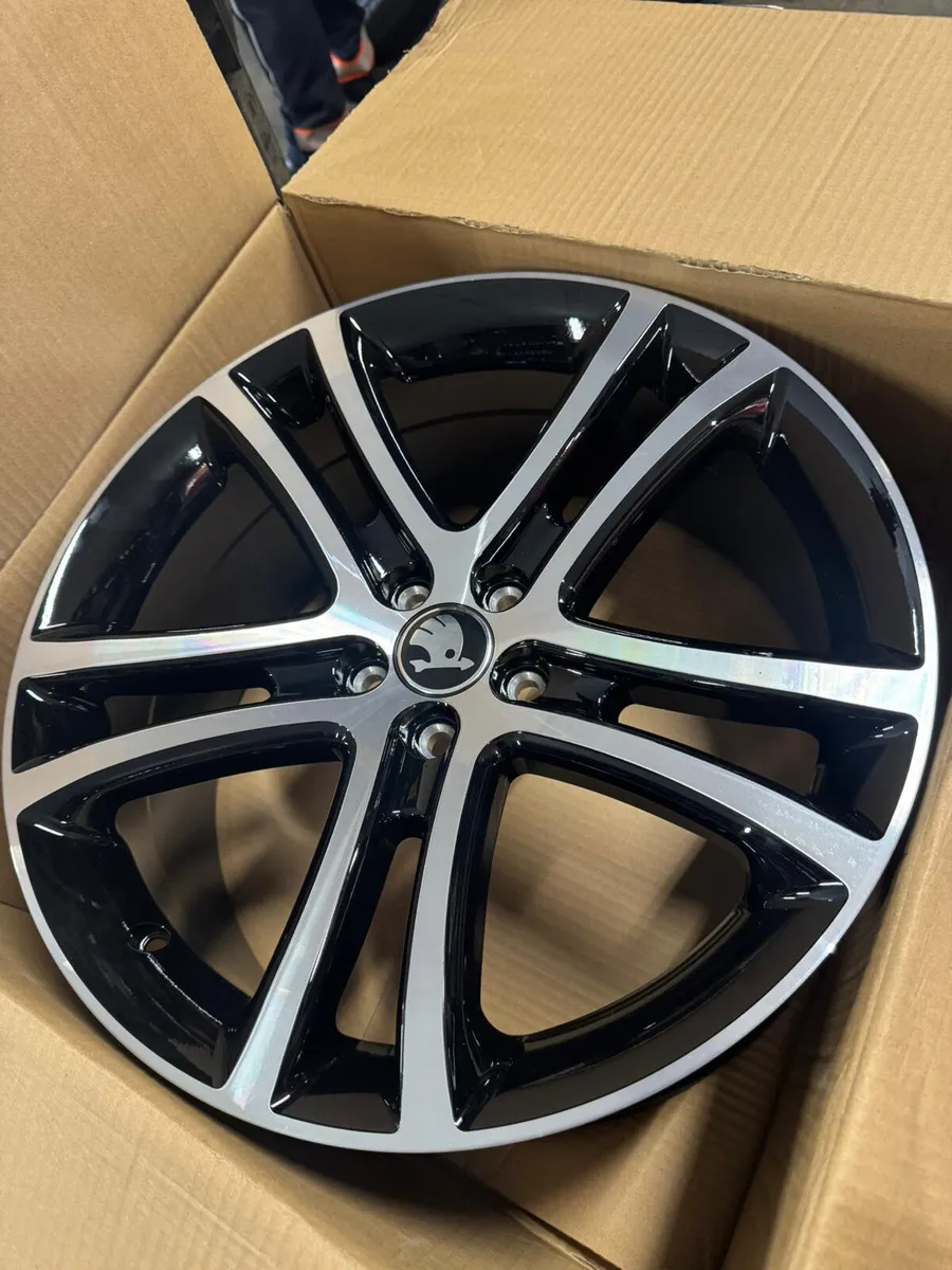 New 18'' Skoda scala wheels - Image 1