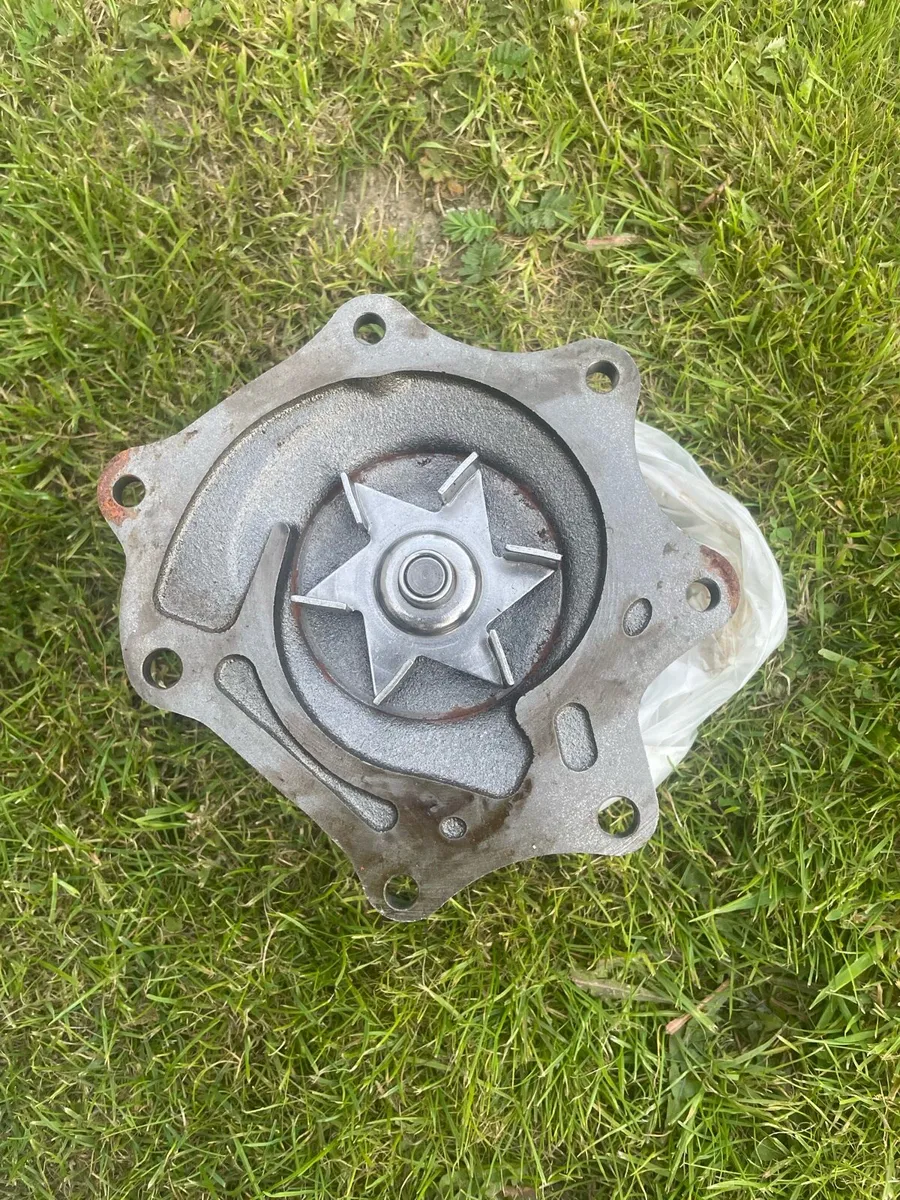 water pump 2005 nissan terrano - Image 4