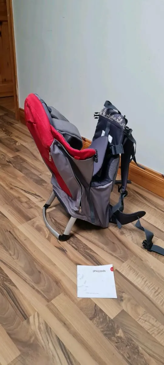 Phil & Teds hiking backpack baby carrier escape - Image 2