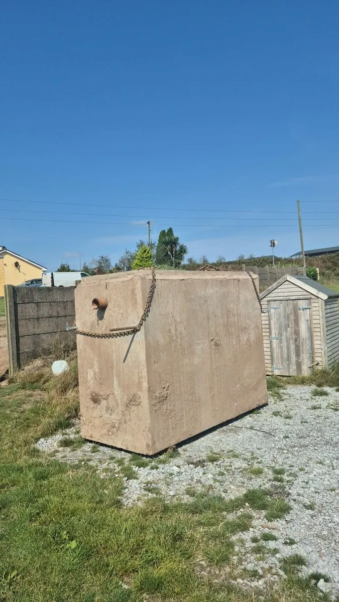 Septic tank - Image 1
