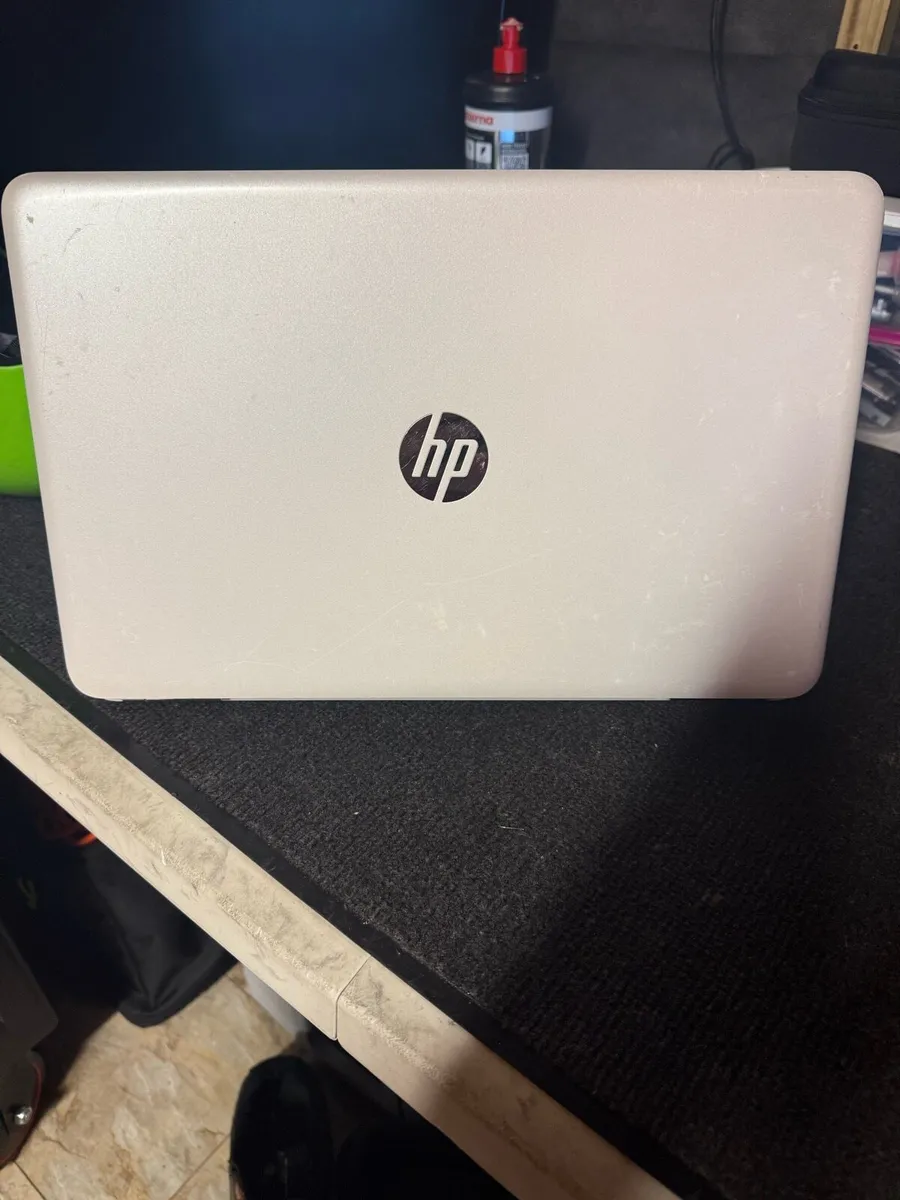 Laptop - Image 2