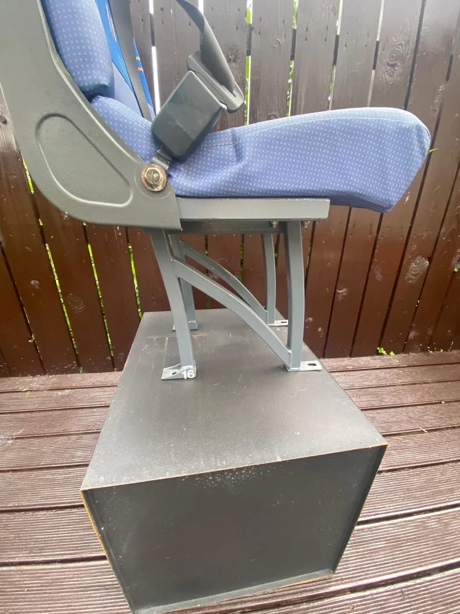 Mini bus seats - Image 3