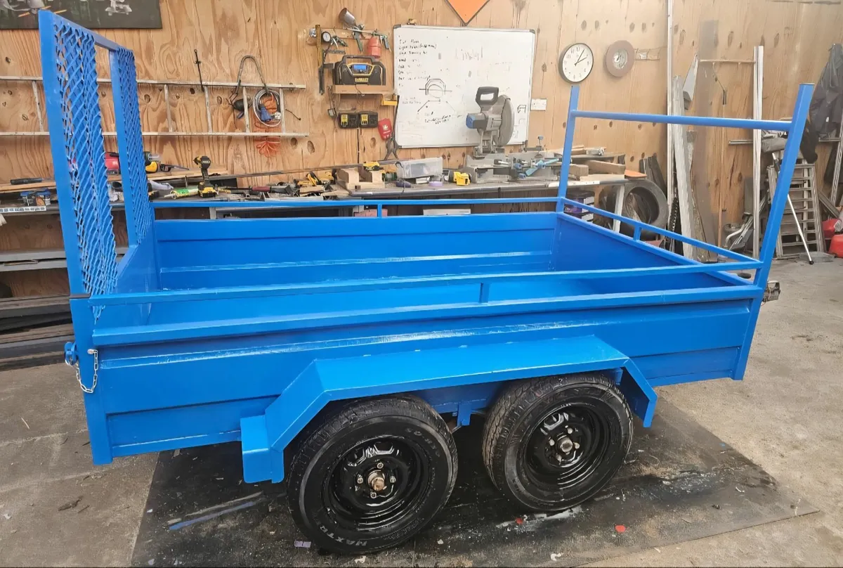 8x5 twin axle trailer €2200 - Image 1