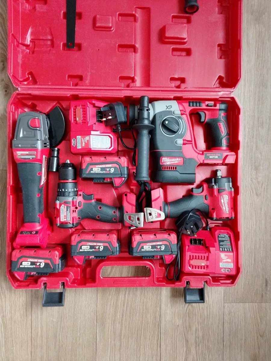 Tool clearance Brand new  Milwaukee set - Image 2