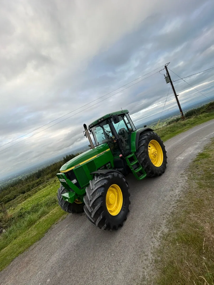 John Deere 7710 - Image 2