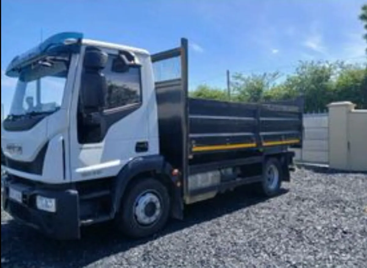 Iveco euro cargo 12 ton , tar spec tipper - Image 4