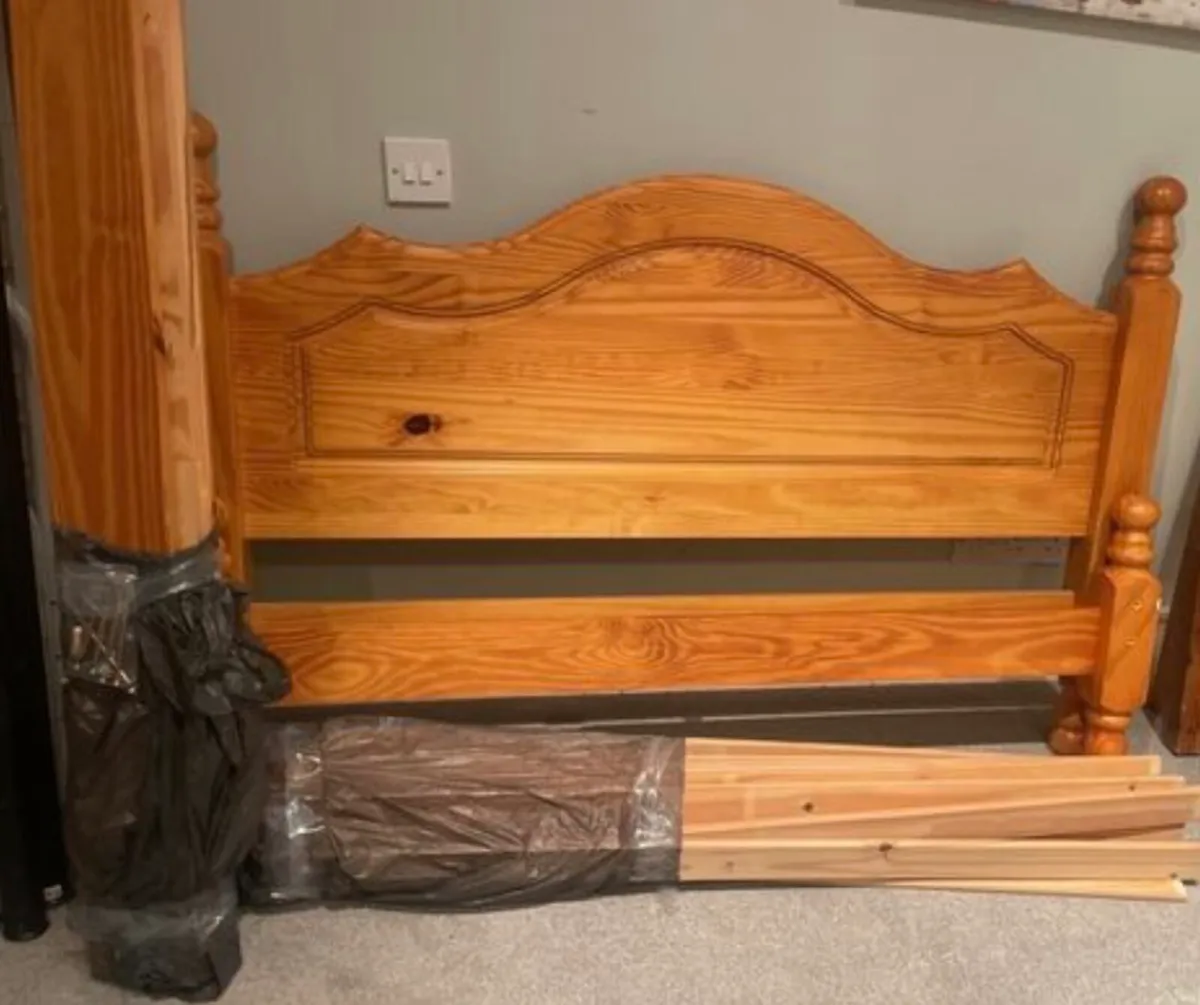 Gorgeous 4 Ft 6” Solid Wooden Double Bed - Deliver - Image 2