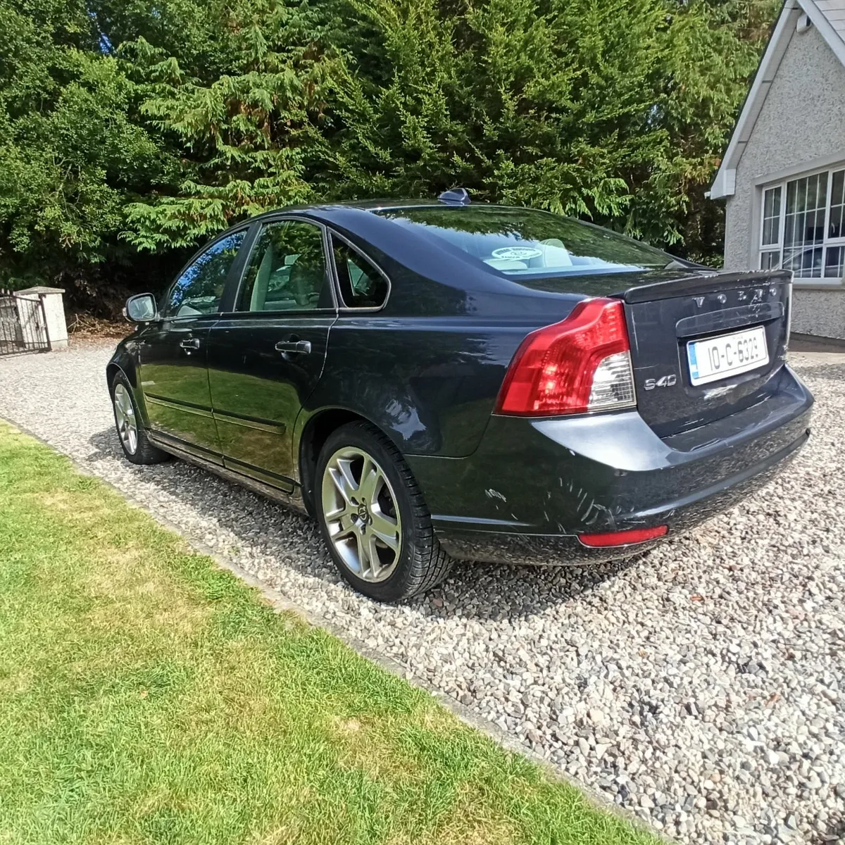 Volvo S40 2010 - Image 4