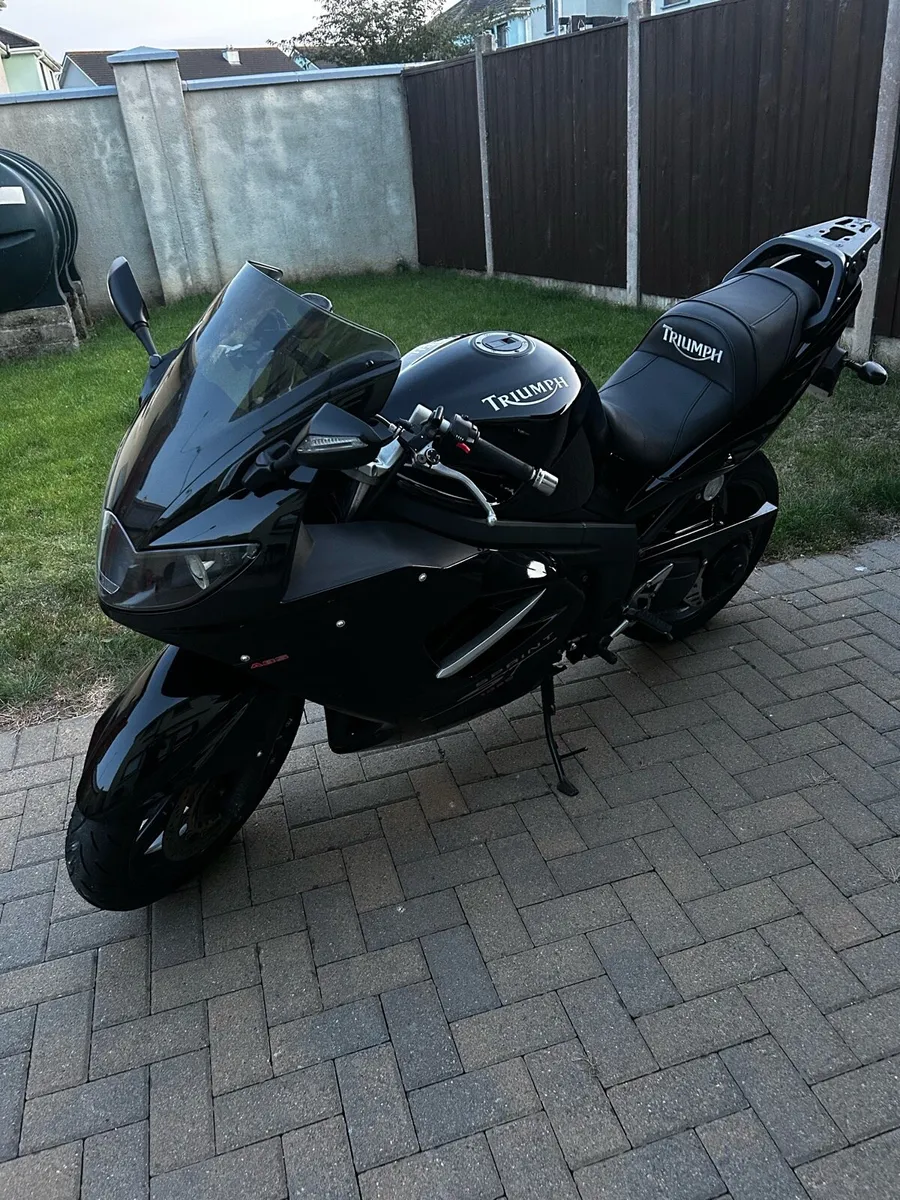 Triumph Sprint - Image 4