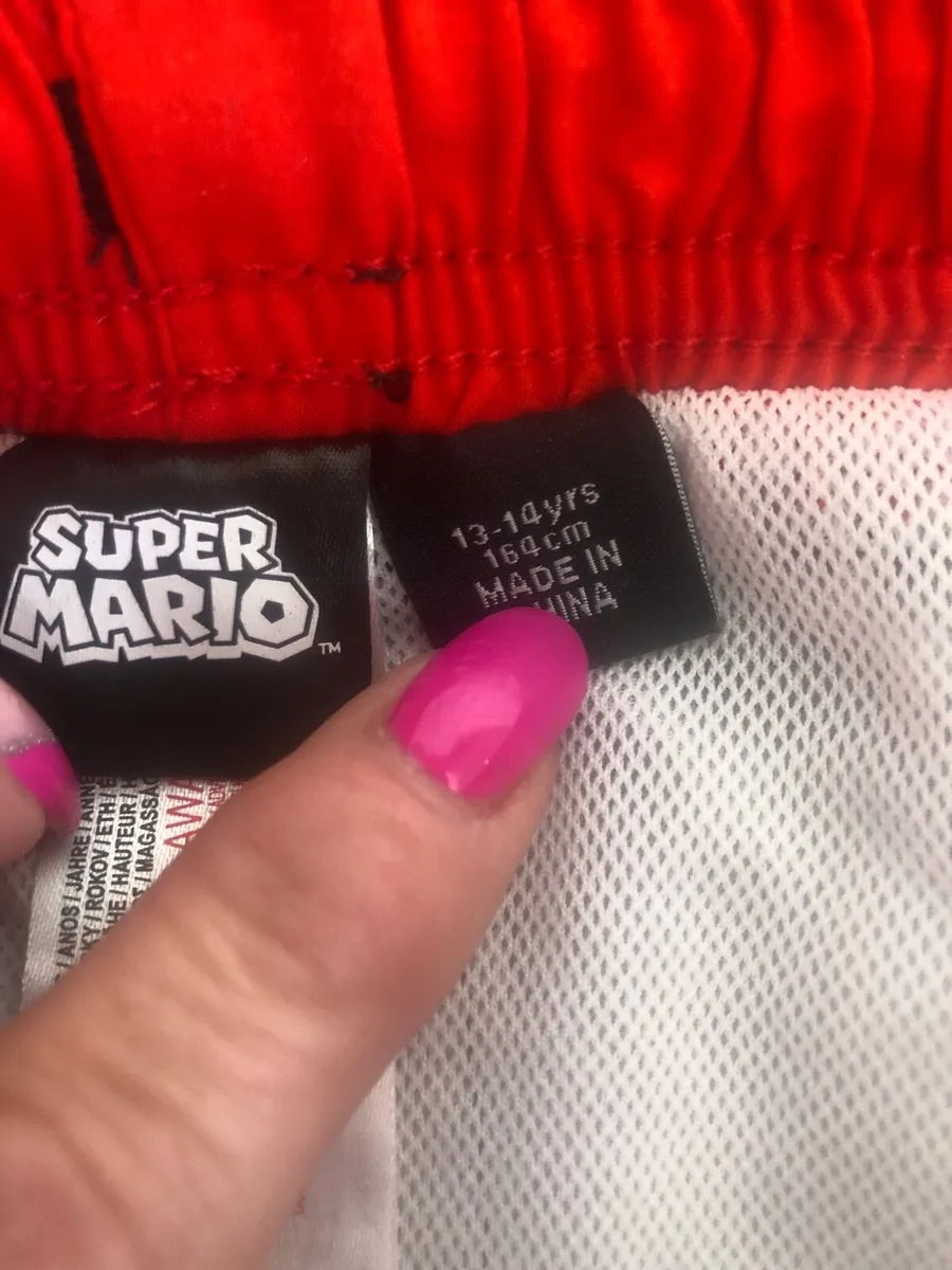 Boys super Mario shorts age 13/14 €3 - Image 3
