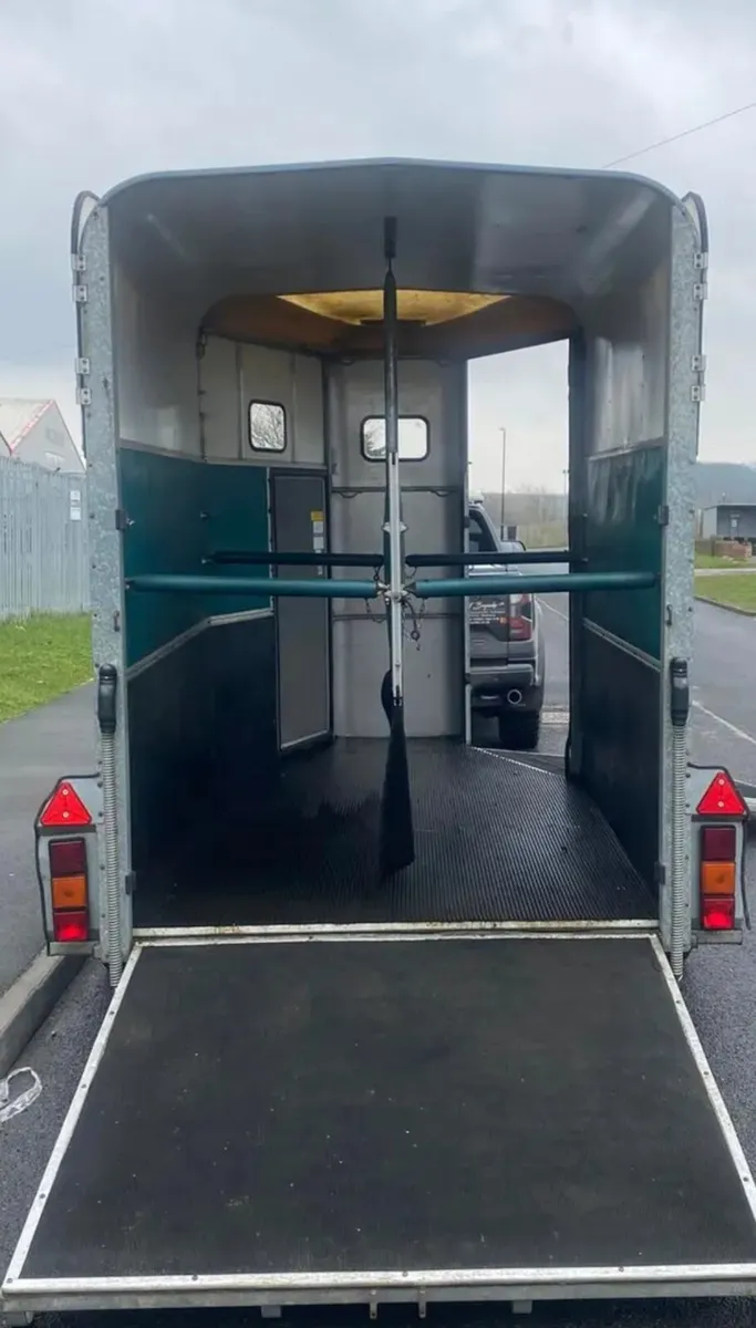 510 Horse box  for sale - Image 3