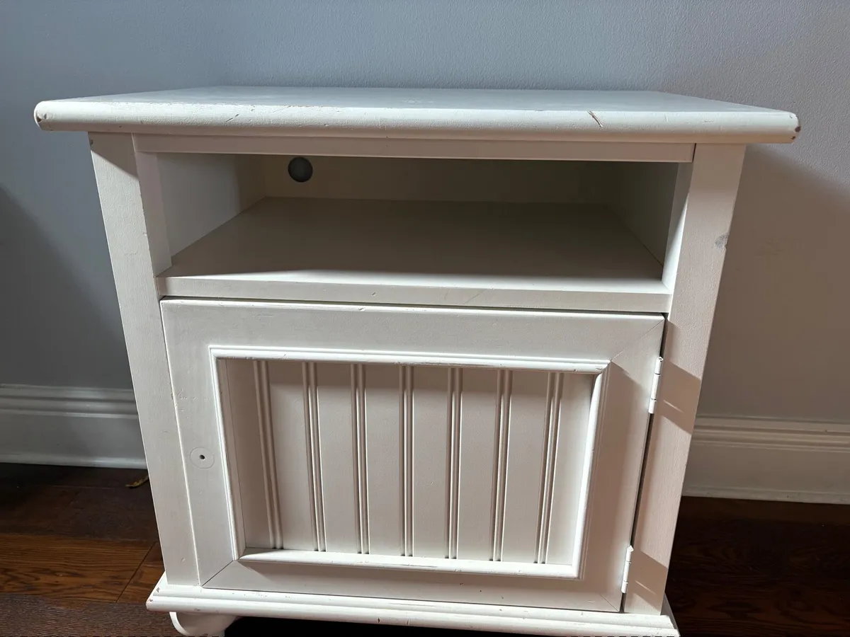 US made bedroom side table - Image 3