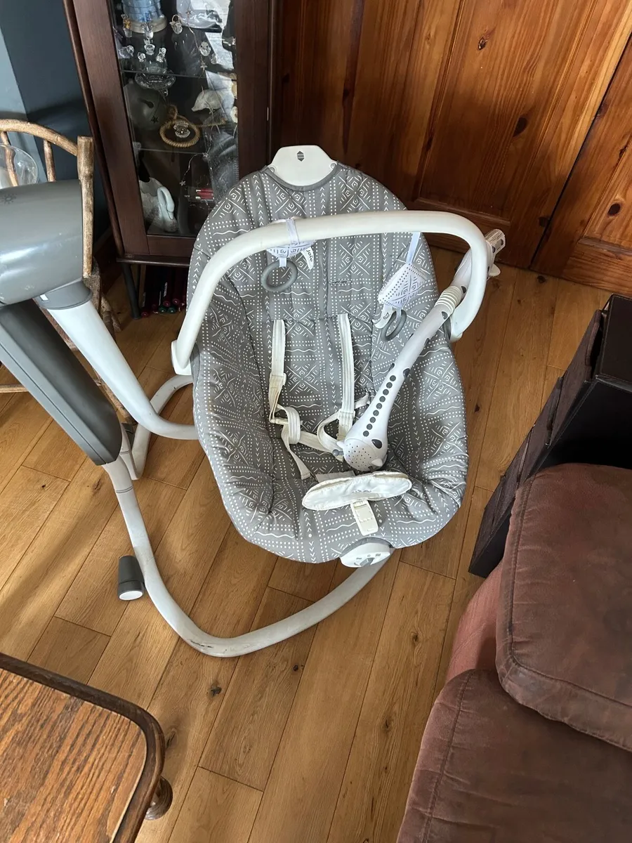 Swing chair - Image 1