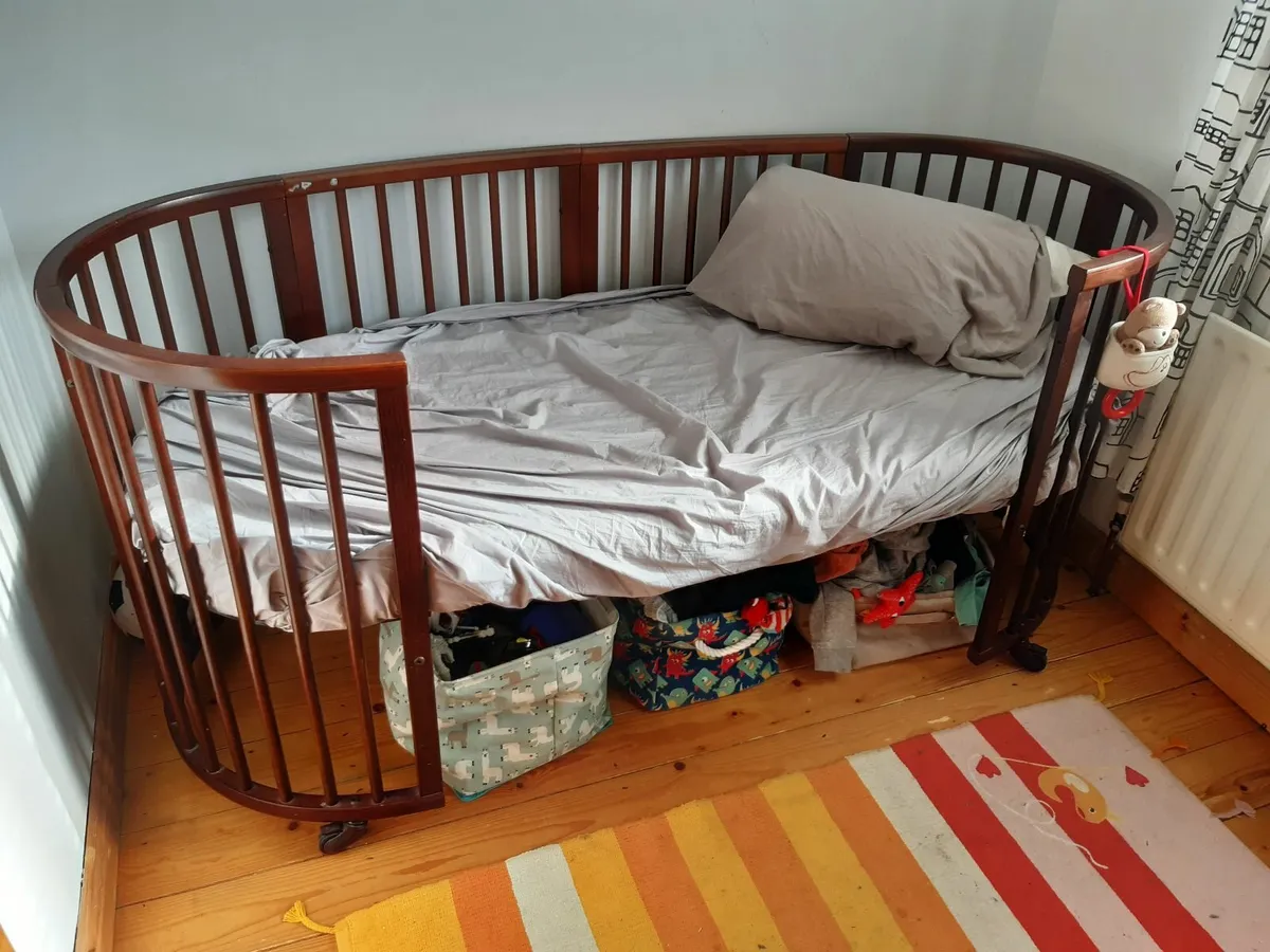 Stokke Sleepi Cot - Image 1