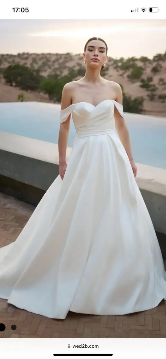 Wedding dress - Image 4