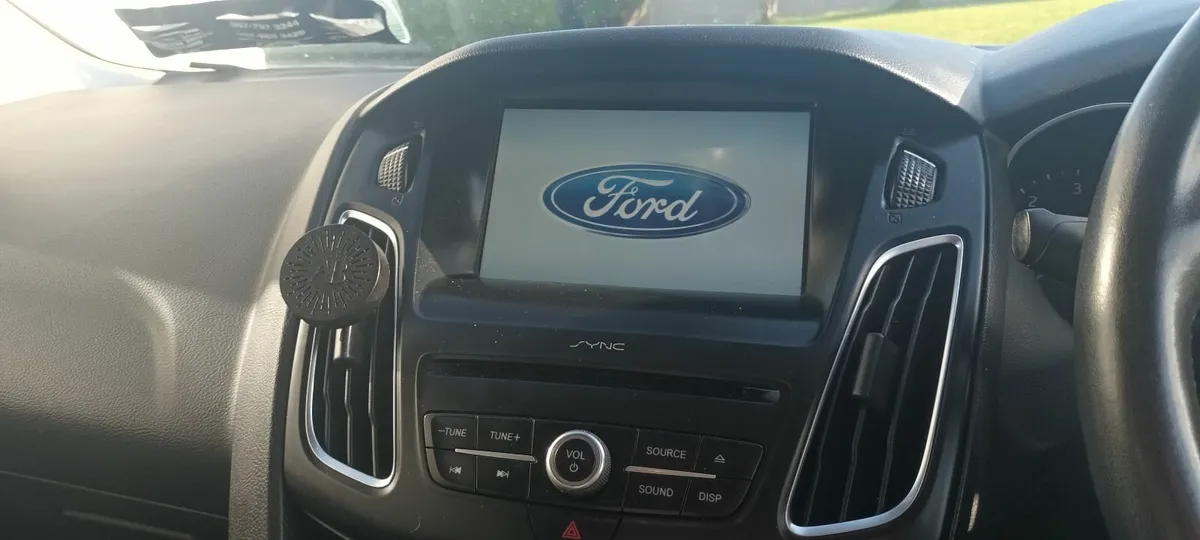 Ford Focus 2016 1.5 TDCI ZETEC 120PS  5DR - Image 4